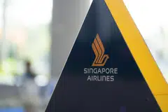 On Tuesday morning, Singapore Airlines shares dived 8.7% to S$6.94 in early trade. 