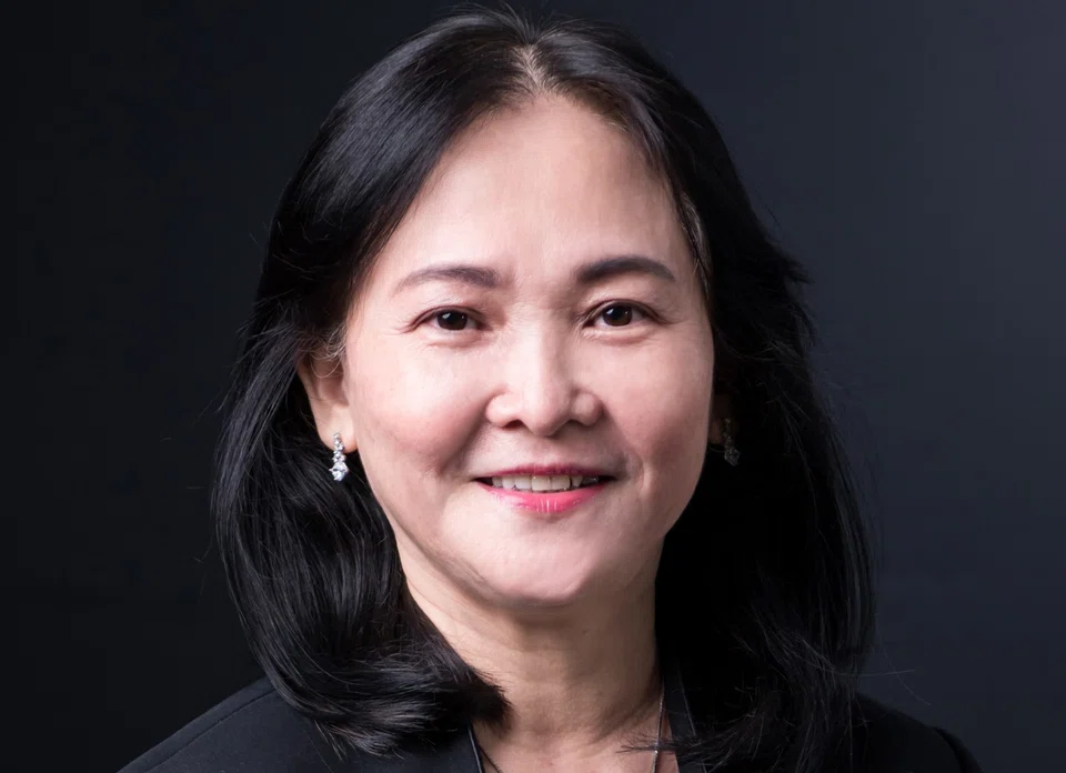 Yeo Swee Cheng,  chief financial officer, LHN.