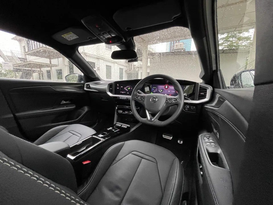 There are physical switches for quick access to infotainment features and easy-to-use knobs for the air-con.