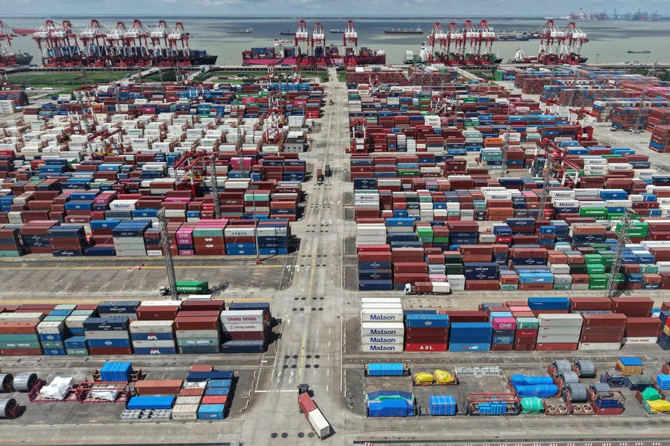 Outbound shipments from China shrank 1.1 per cent last month, the worst performance since February, customs data showed on Friday, reversing from a 8.3 per cent rise in September.