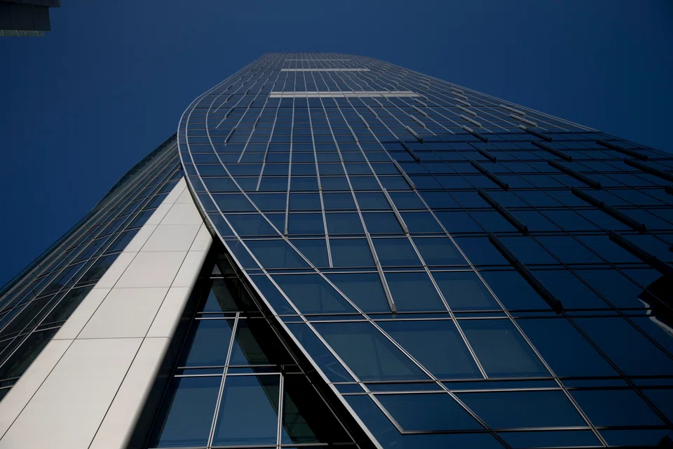 Cheaper office rents in Hong Kong are prompting some companies to expand or upgrade space. 