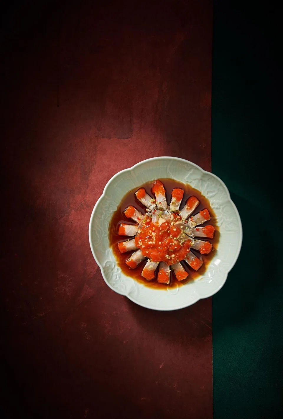 Yong Fu's specialities include poached yellow croaker and raw crab marinated in wine.