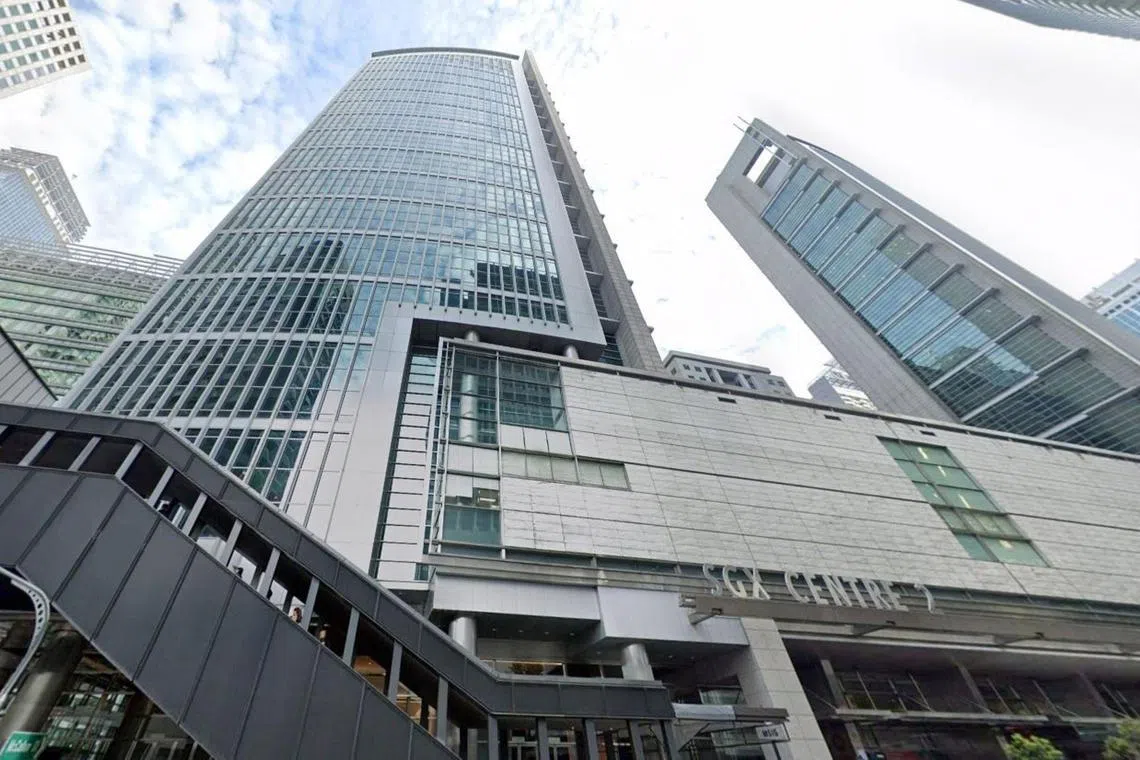 Tao received level 29 and part of level 28 of SGX Centre 2 (left) in exchange for his penthouse and six car-parking spaces at the old Shing Kwan House that he agreed to transfer to a Singapore Land subsidiary in 1997, prior to the redevelopment of Shing Kwan House and ICB Building into the SGX Centre project.