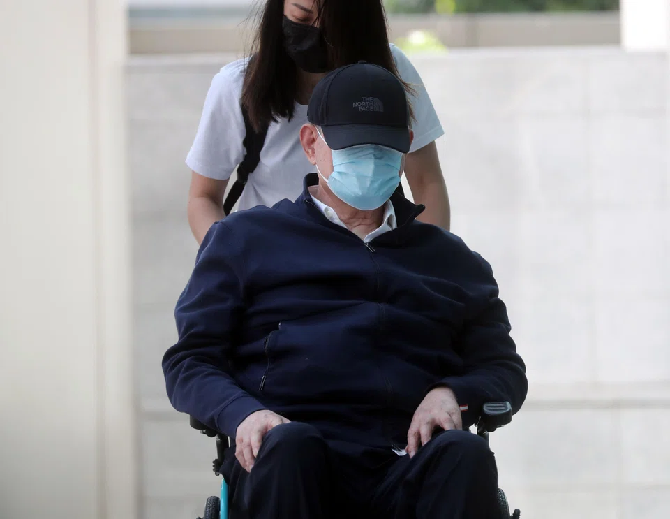 Lim Oon Kuin arrives in the State Court for the 17th day of the criminal trial involving cheating and forgery charges against the former oil tycoon.