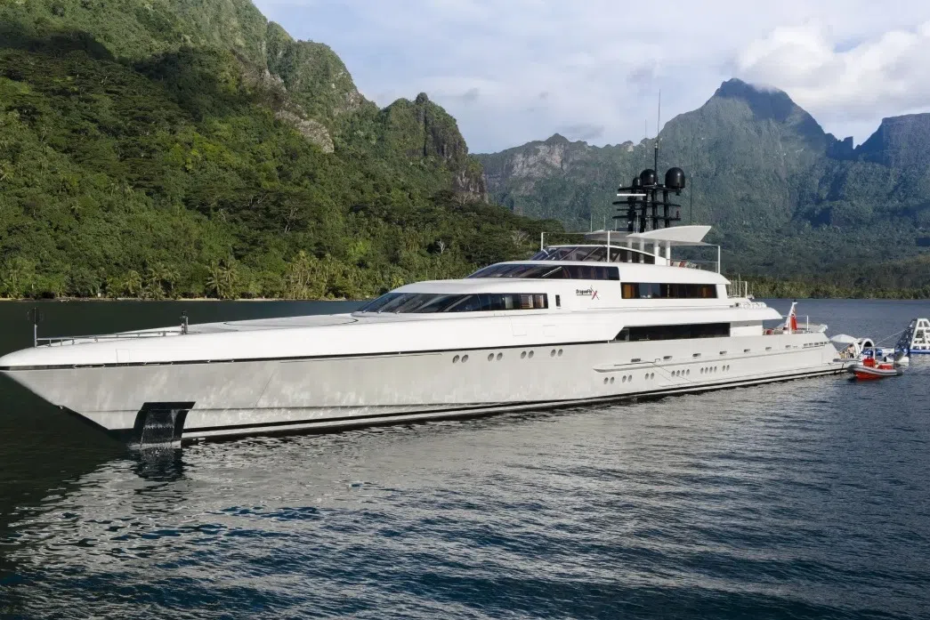 Built in 2009 and refurbished since, the Capricorn has eight cabins that can accommodate as many as 18 people, including more luxurious ones for VIPs.
