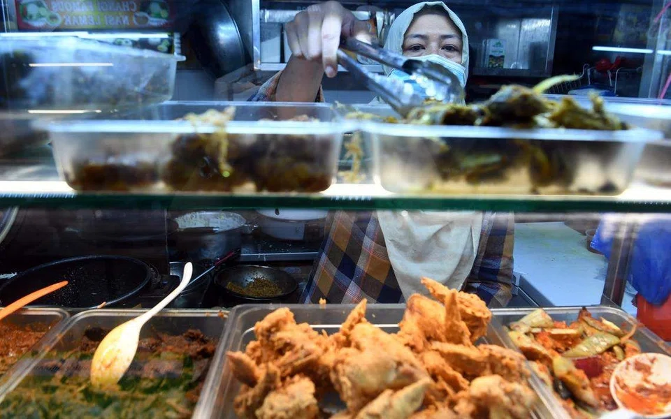 Hawkers are already feeling the pinch of rising cooking oil prices. The price of oils and fats was up by 9.9 per cent in April, while hawker fare was up by 4.2 per cent. 