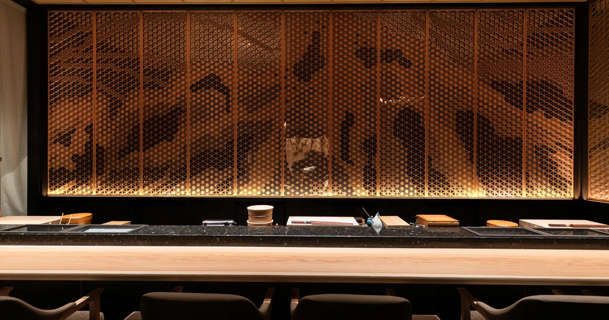 Sushi stalwart Aoki stages comeback with new restaurant, still serving ...
