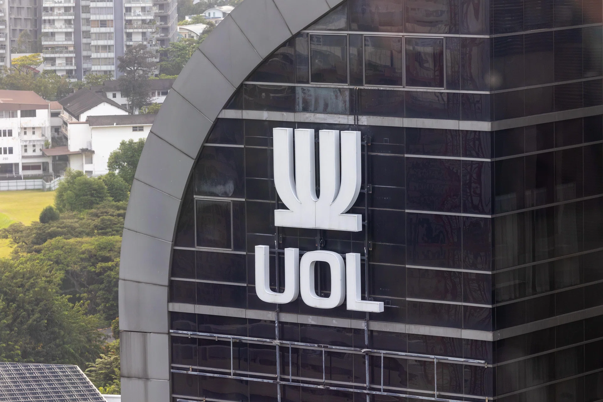 UOL rises 6.7% after JPMorgan target price upgrade