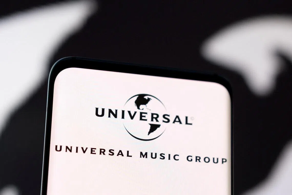 The deal would force through a US listing that Universal Music Group has so far delayed.