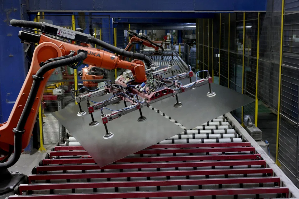 Analysts said the recommendation highlights India’s broader push to protect local glass industries from cheap imports from Malaysia.