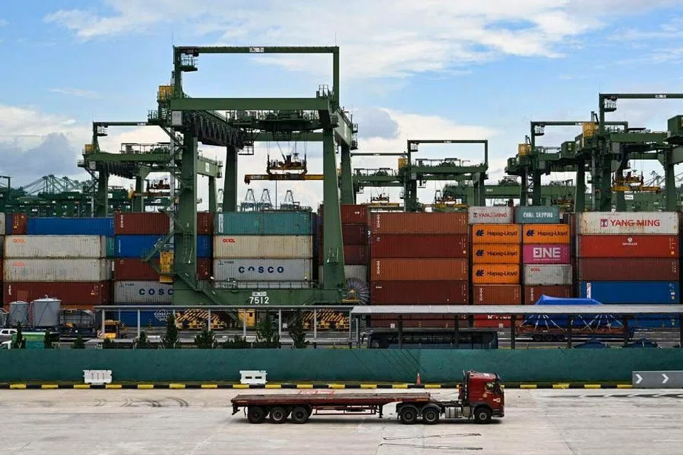 Singapore is expected to have some 700 new supply chain management job openings for professionals, managers, executives and technicians till 2025. 