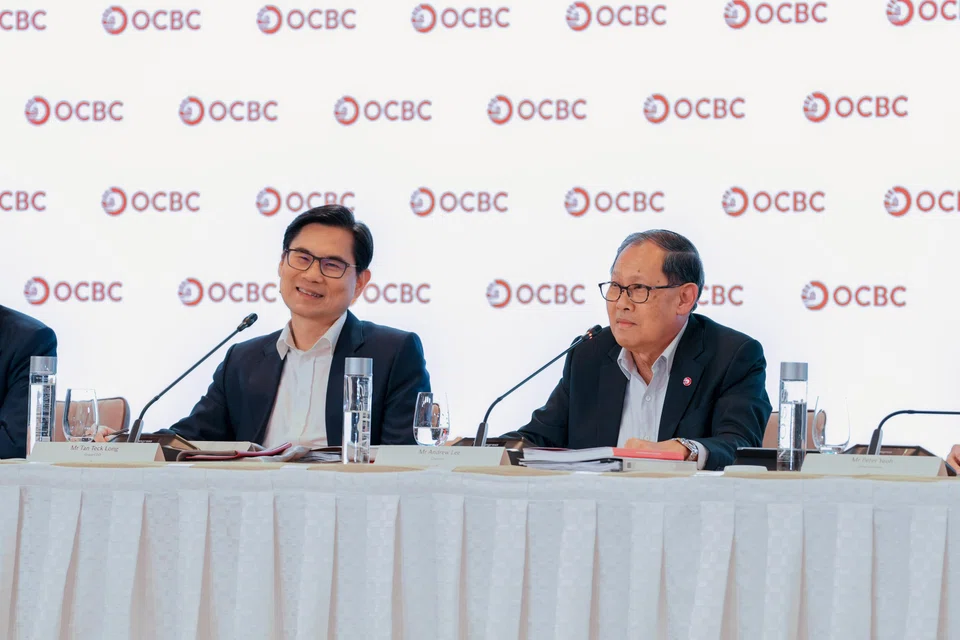 Andrew Lee, chairman of OCBC (right), and group chief executive Tan Teck Long speaking at Thursday's (Apr 16) AGM.