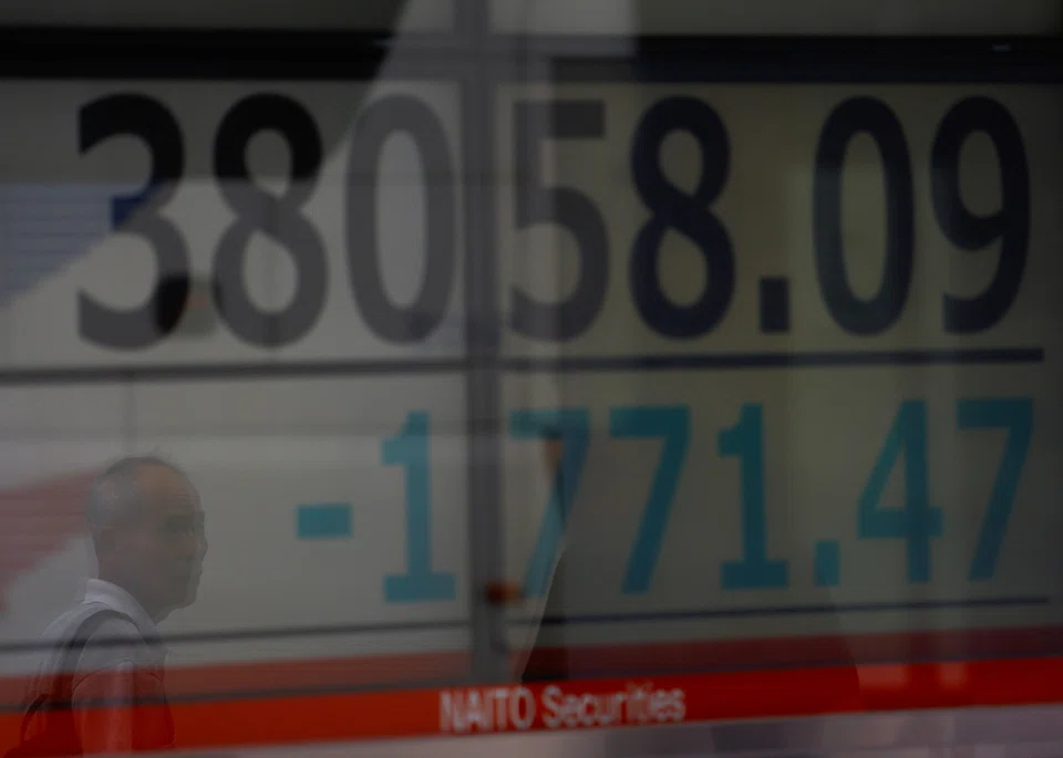 The stronger yen weighed Japanese exporters and pushed Tokyo stocks lower on Friday.