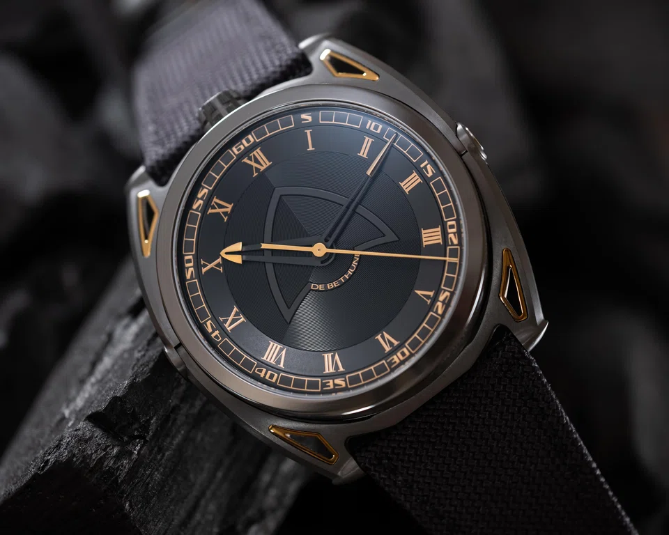 De Bethune DB27 Titan Hawk JPS.