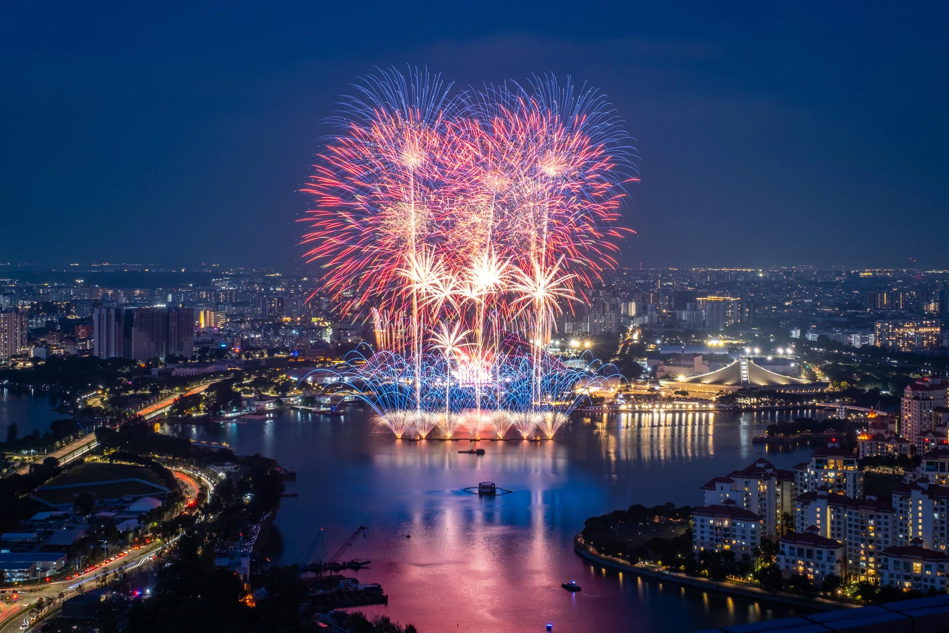42,000 celebrate Singapore's birthday at National Stadium