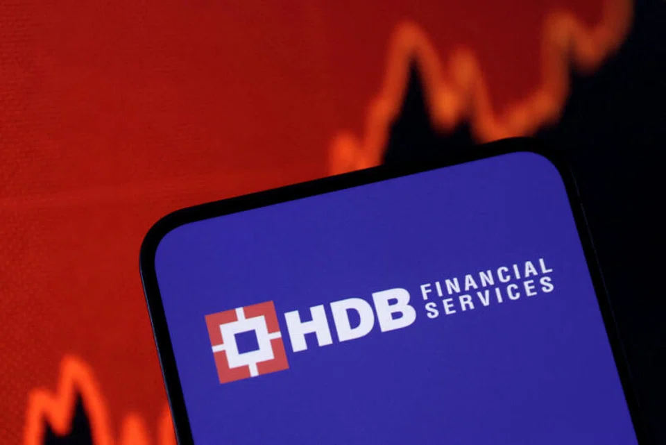 The share sale comes amid a rebound in the benchmark NSE Nifty 50 Index, and may serve as a barometer of demand for large Indian issuances ahead.