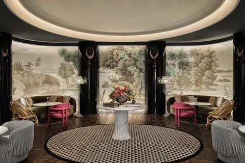 The stalwart Peacock Alley gets an Oriental twist. 