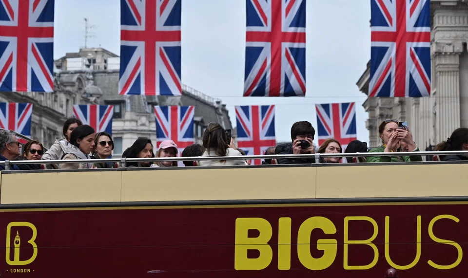 A surge in net migration to 606,000 last year is deepening disquiet in the ruling Conservative Party, which touted “taking back control of our borders” as a dividend of Britain exiting the European Union.