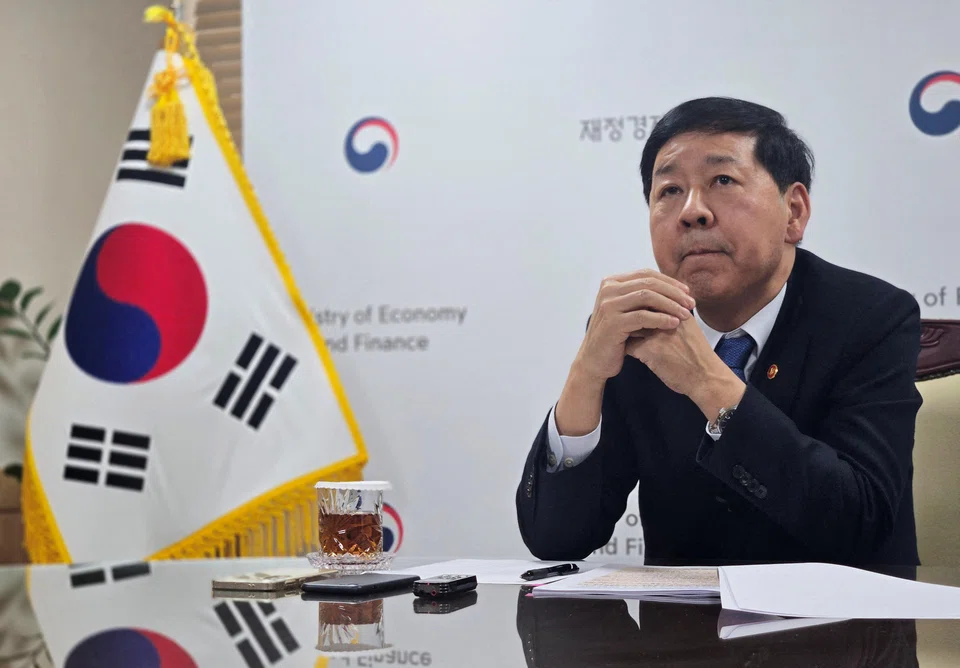 South Korean Finance Minister Koo Yun-cheol said the government planned to implement the investment package as soon as possible.