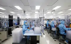Large manufacturing projects from the electronics sector account for 66.7 per cent of fixed asset investment commitments in 2022.