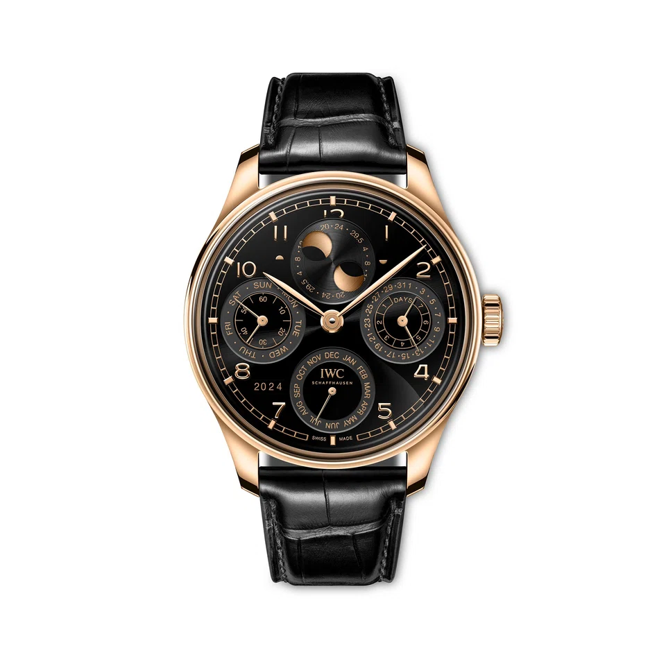 Portugieser Perpetual Calendar in Armor Gold and Obsidian black dial.


