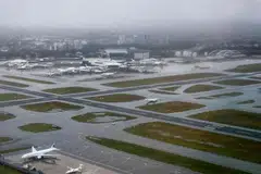Some 72.6 million passengers a year are expected to use Sydney Airport by 2045, and the proportion of international travellers will rise to just over 50 per cent from about 40 per cent.