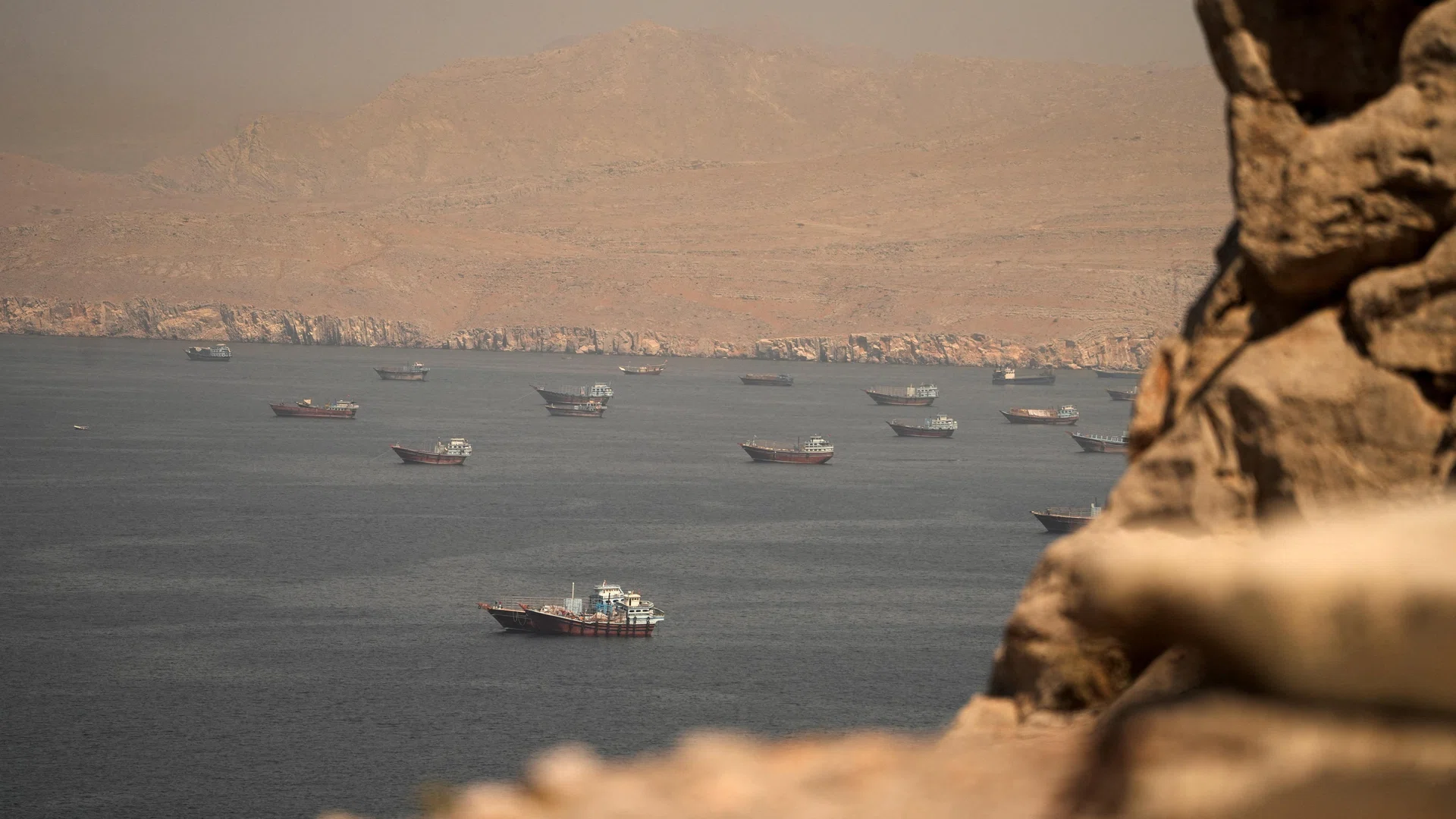Oil dips as US-Iran ceasefire deal takes effect, ships return to Hormuz