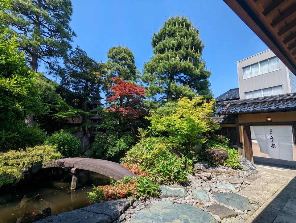 Oryouri Fujii's lush gardens.