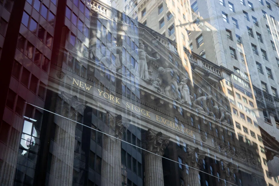 During the June quarter, hedge funds cut their exposure to laggards in industries like aerospace and defence, and consumer and retail, as part of a broader move back to momentum investing.