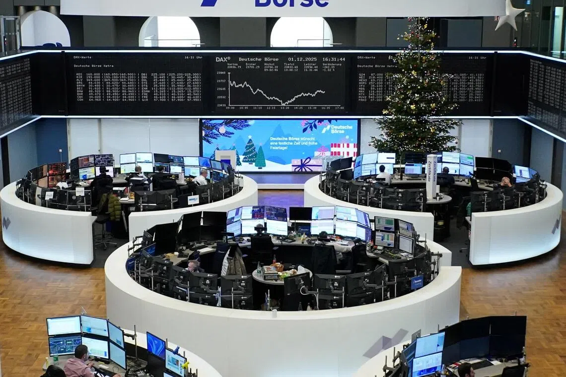 The pan-European Stoxx 600 was 0.2% lower to 575.27 points at close.