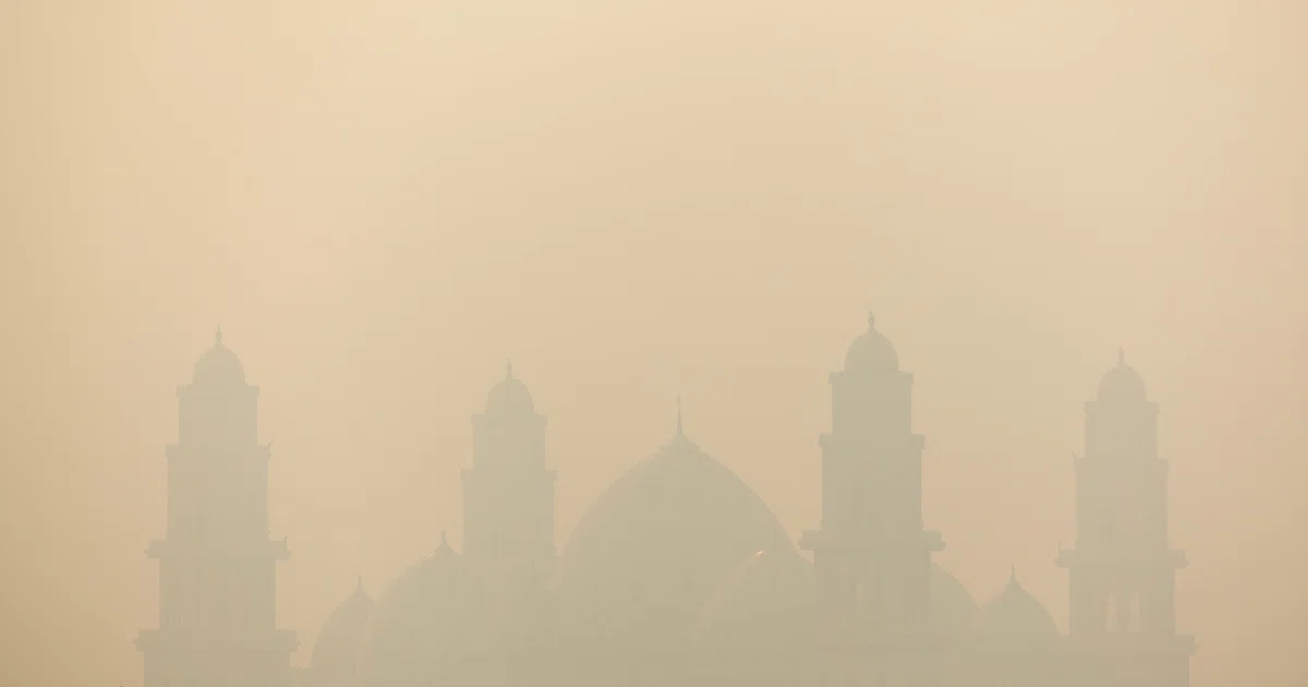 雾霾笼罩印尼经济增长，但经济学家认为马来西亚和新加坡还有喘息空间