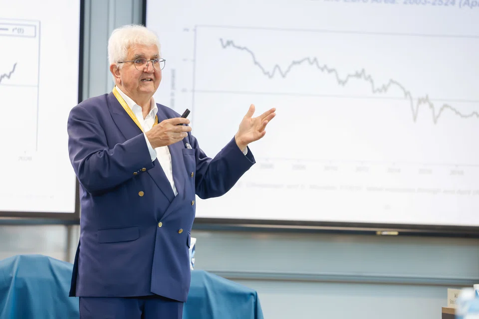 As Singapore uses exchange rates rather than interest rates as a policy tool, Europe's interest rate policy may not have major effects by itself, says Prof Holzmann.