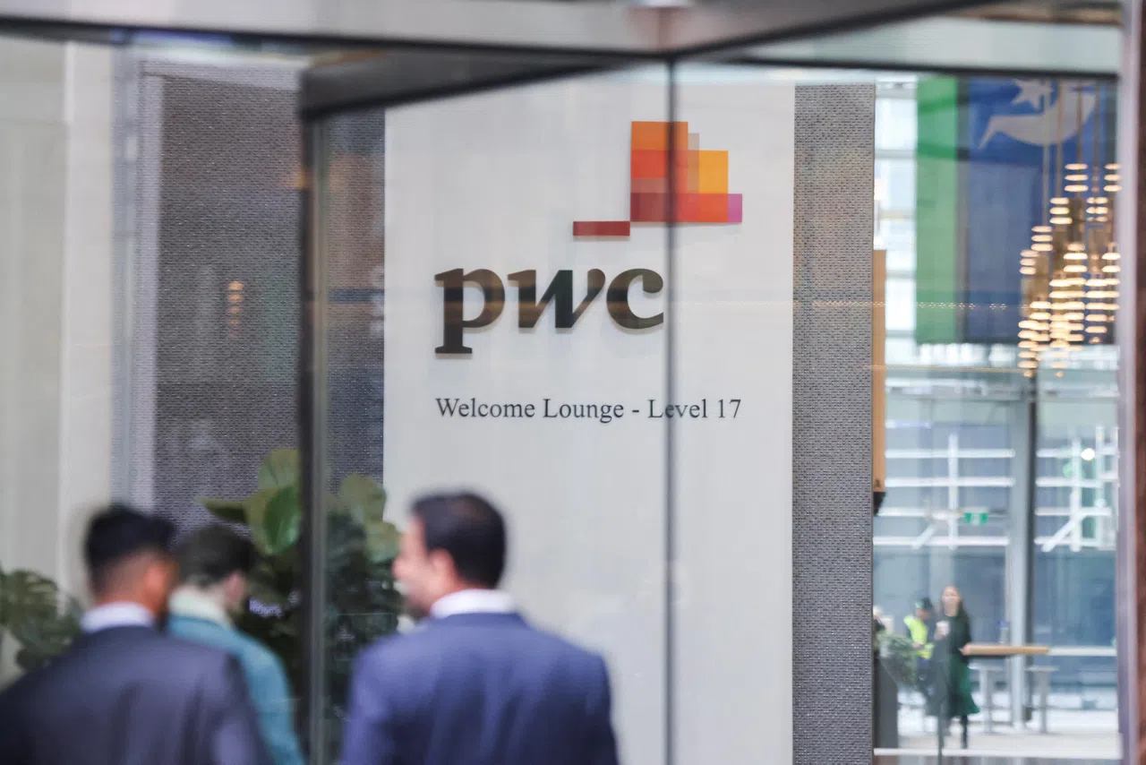 Hong Kong Regulator To Probe Pwc Auditing Role Over Evergrande 7434