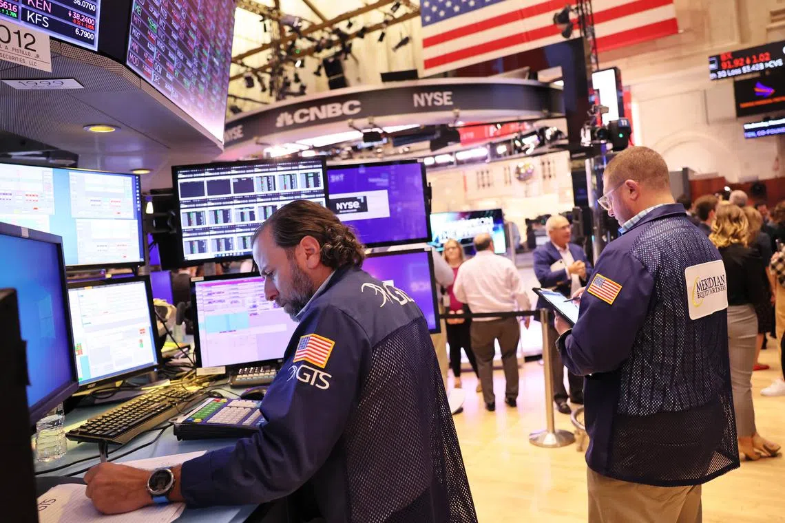 Traders on the floor of the New York Stock Exchange during morning trading on November 02, 2022 in New York City. 