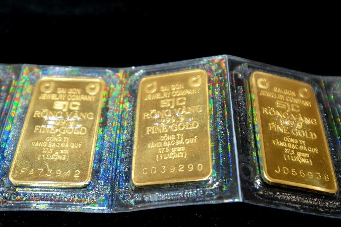 Over the past four years, gold prices have been rising, despite the dollar remaining relatively stable. 