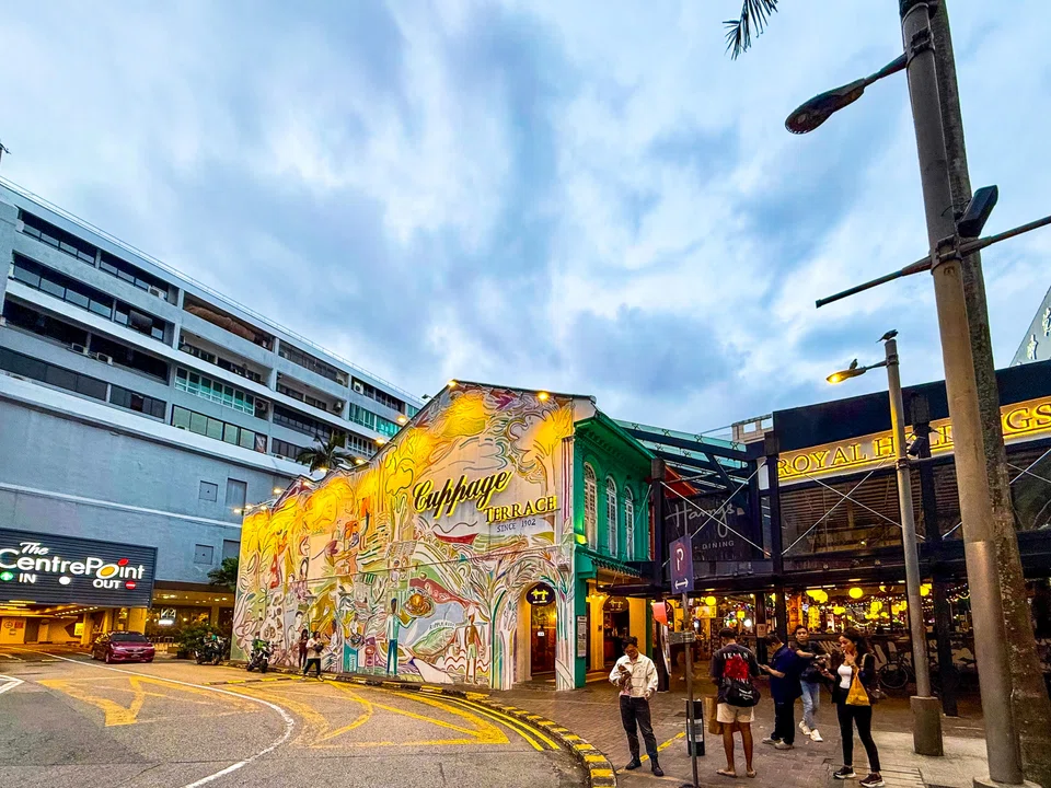 Cuppage Terrace comprises 17 adjoining Peranakan conservation shophouses.