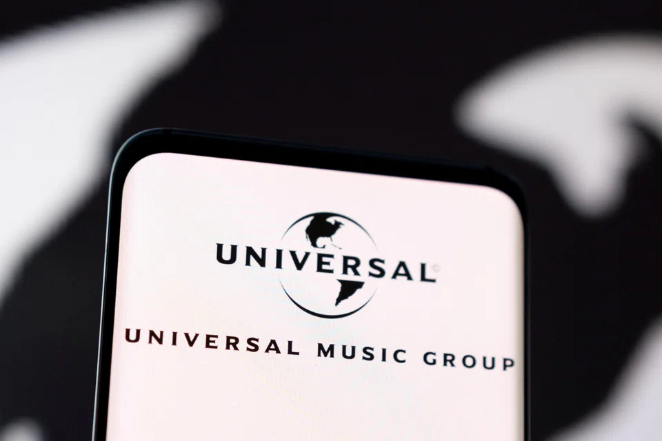 The deal would force through a US listing that Universal Music Group has so far delayed.