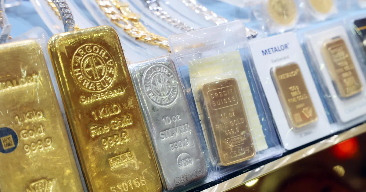 Gold prices edge lower as US inflation data reinforces Fed outlook - The Business Times