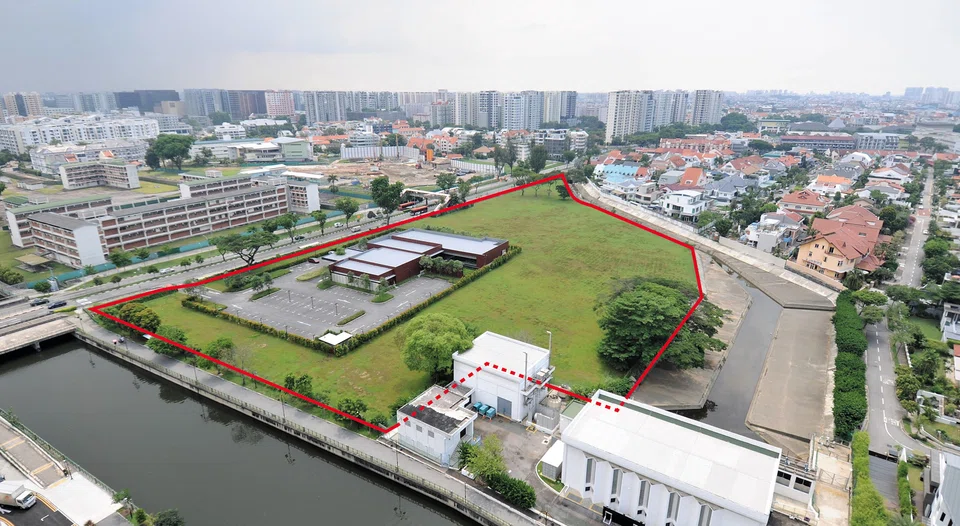 The Dunman Road site is less than 100 metres from Dakota MRT station on the Circle Line and next to Geylang River.