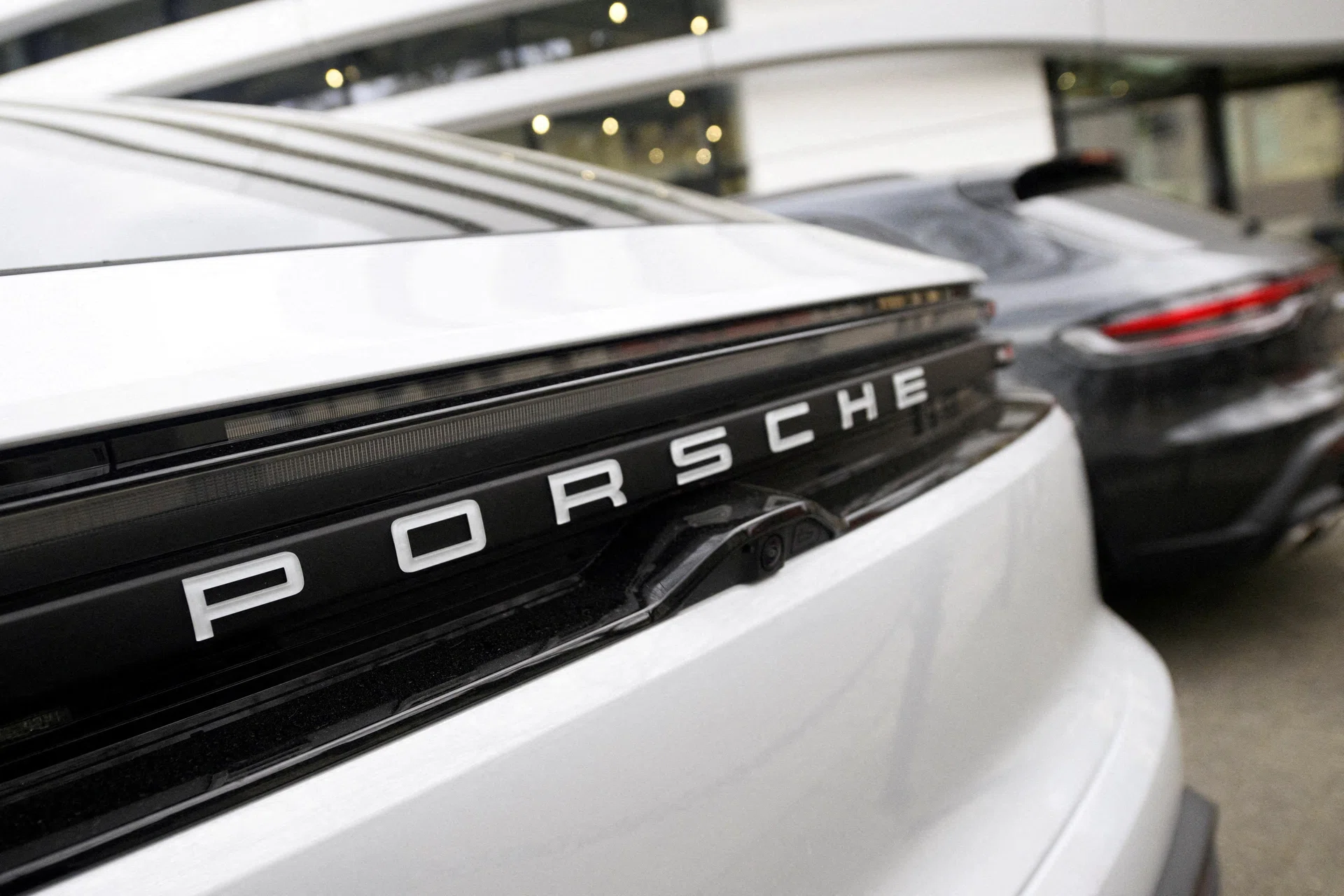 Porsche (News Central TV)