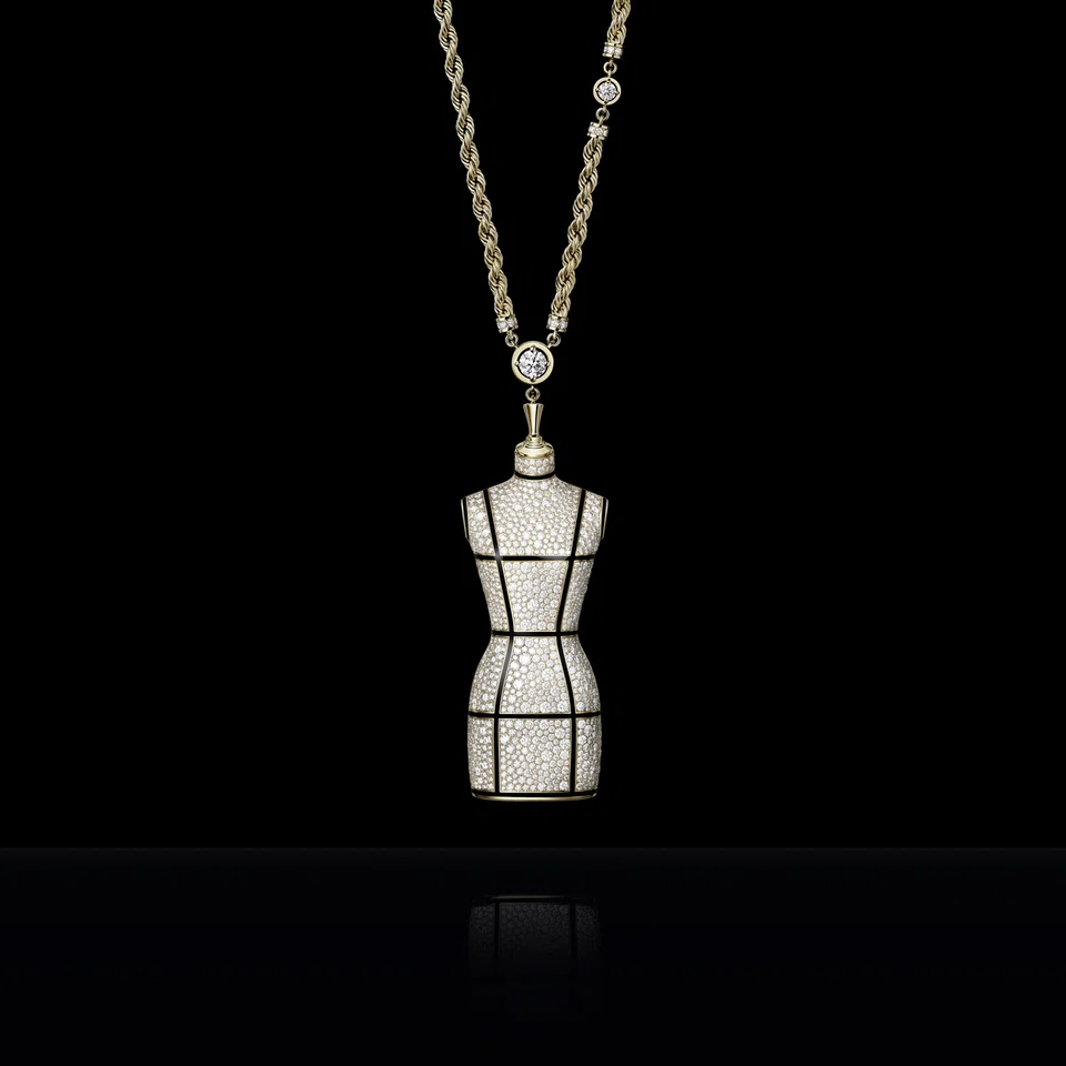 Bust Long Necklace Couture in 18-ct yellow gold and diamonds.