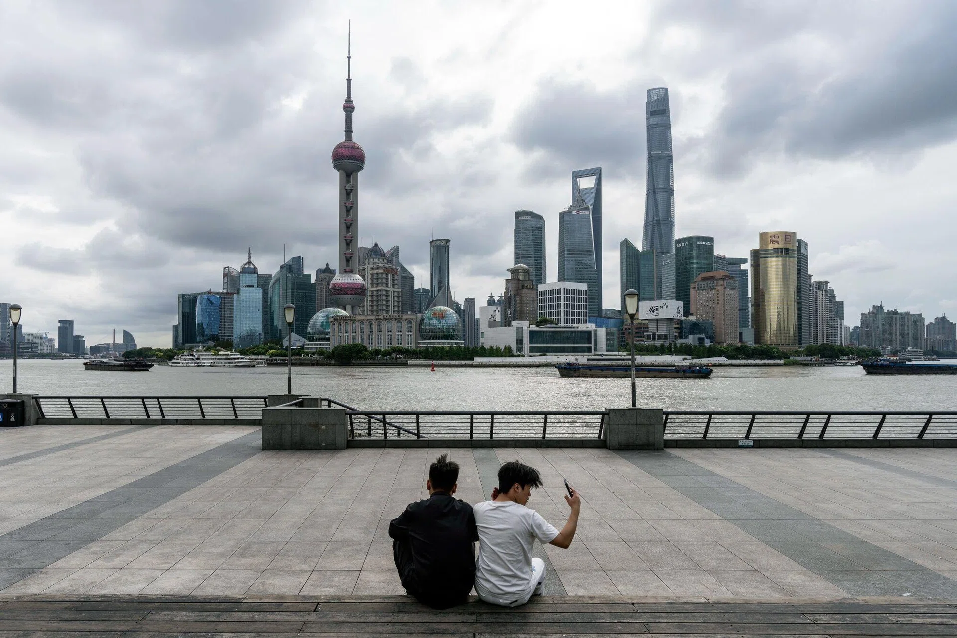 Chinese fiscal spending slowdown persists in risk for growth - The ...