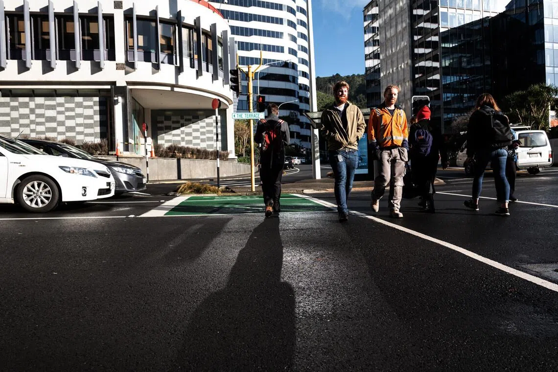 The fifth straight gain in household spending comes after gross domestic product rose 1.1 per cent in the third quarter last year amid aggressive monetary policy easing.