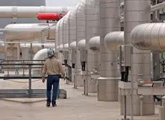 The plant is designed to produce 15 million tonnes of LNG annually. 