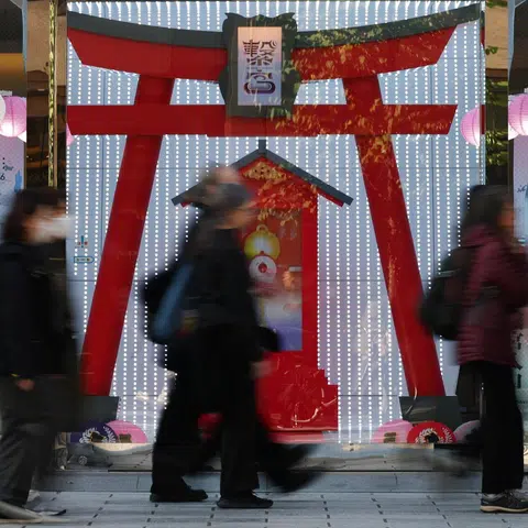 Japan’s economy limps back to scant growth in Q4
