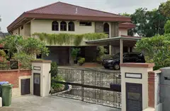 A house on Gallop Park Road is being sold by Lily Yeo, the wife of the late Alan Yeo of Yeo Hiap Seng. The price is understood to be in the low-S$40 million range.