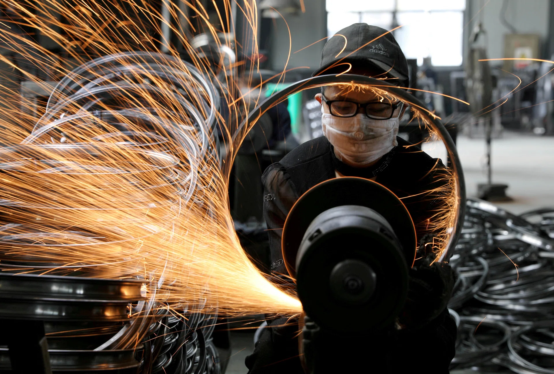 China’s industrial profit growth cools as AI-linked sectors outpace other sectors