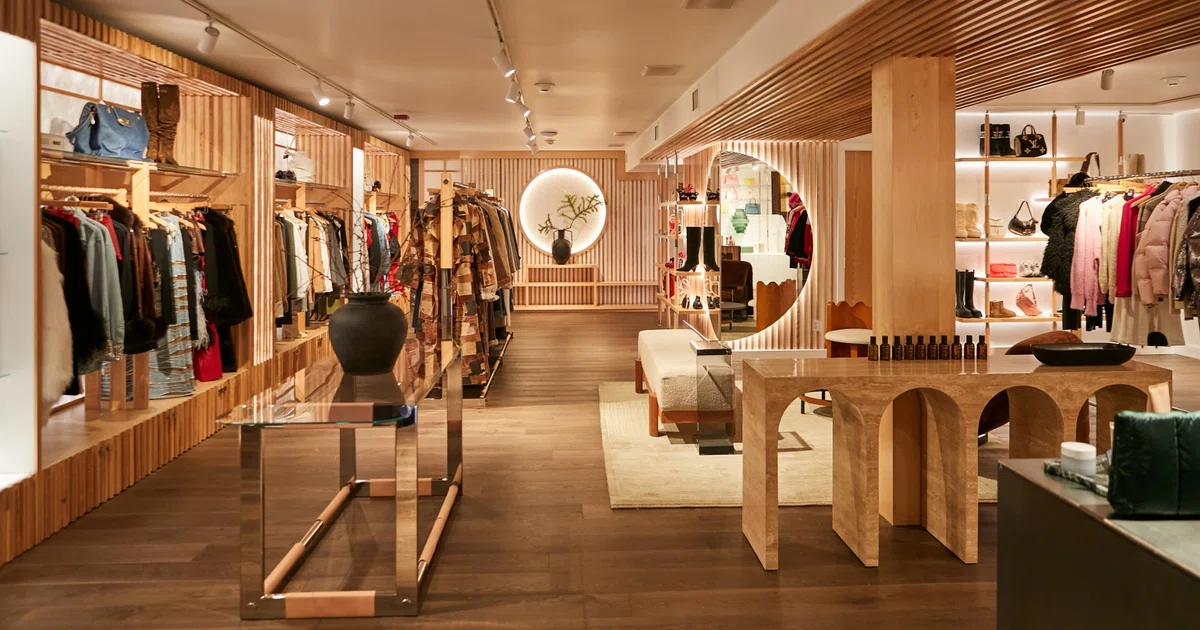 Influencers’ go-to digital retailer finds actual stores are key - The ...