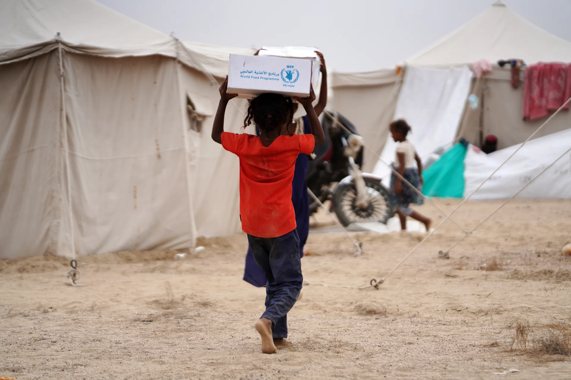 Saudi Arabia, Houthis trade fresh strikes as spreading Middle East war threatens oil supplies