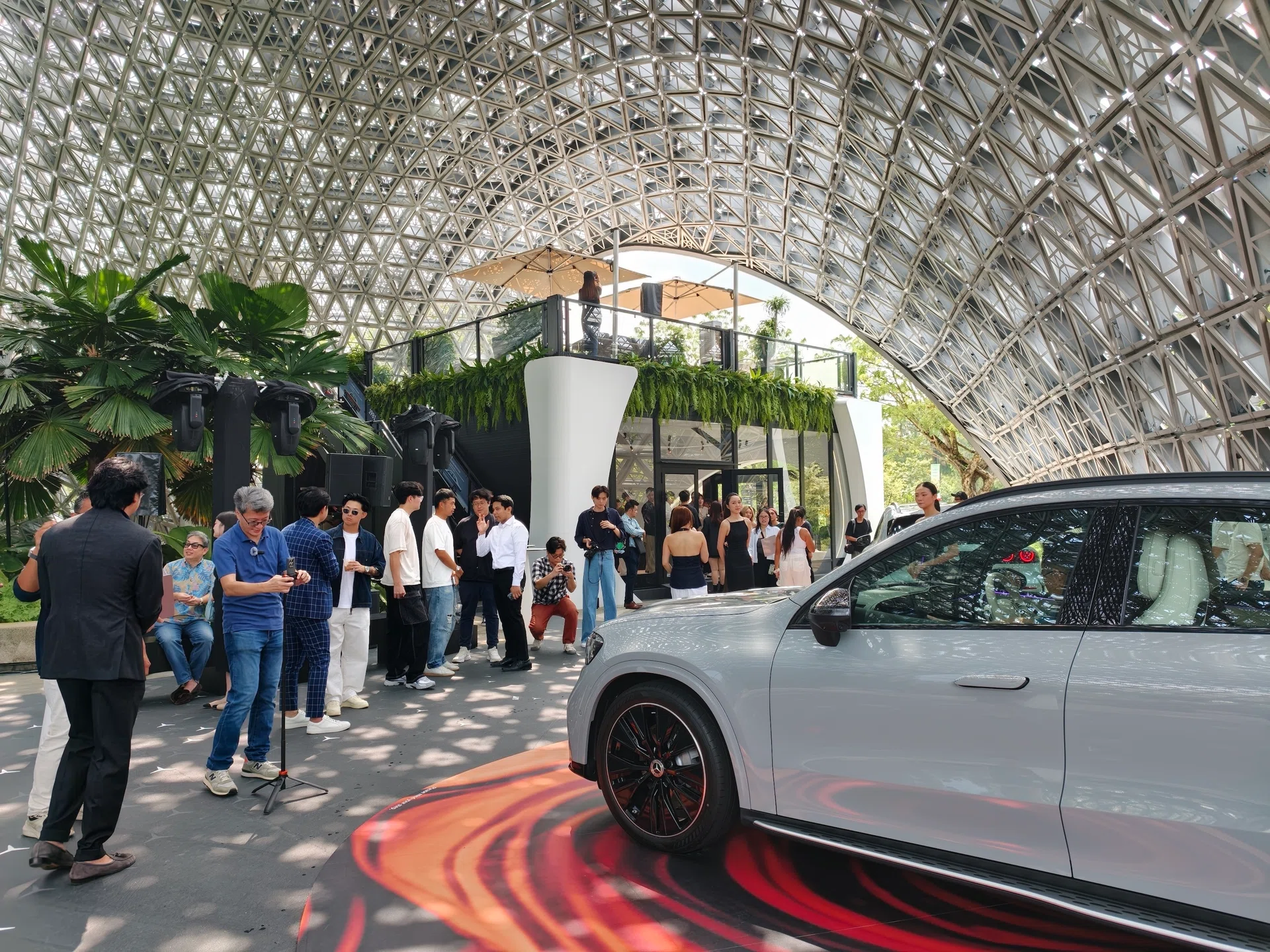 Mercedes-Benz debuts Studio lifestyle concept in South-east Asia with Singapore branch